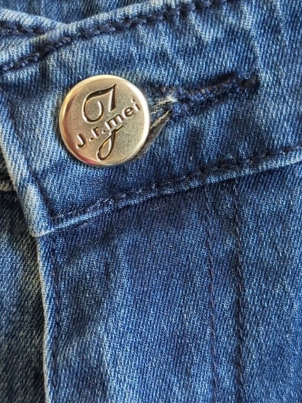 J.R. MEI Capri Embroidered Blue Jeans - 30 - Picture 5 of 7